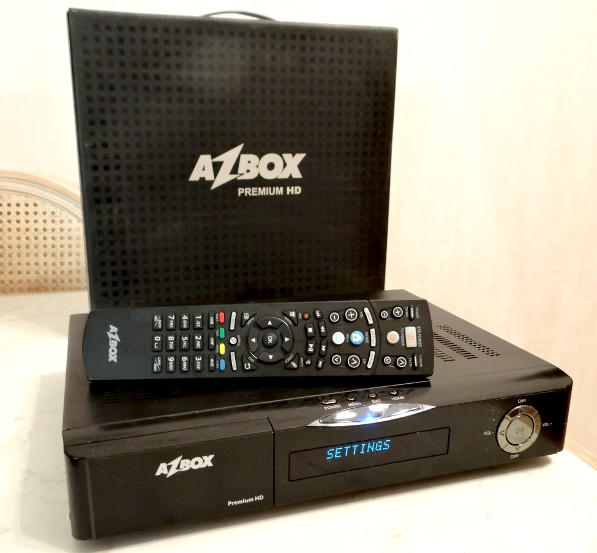  Azbox Premium HD   320